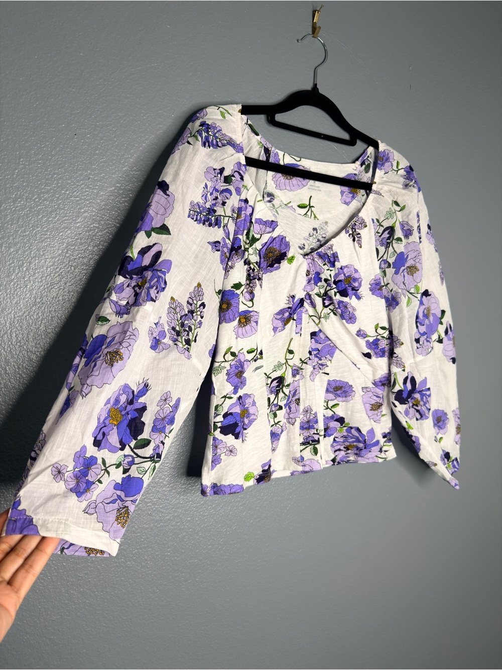 Anthropologie White Blouse with Purple Floral Print Puff Sleeve Cottagecore Med